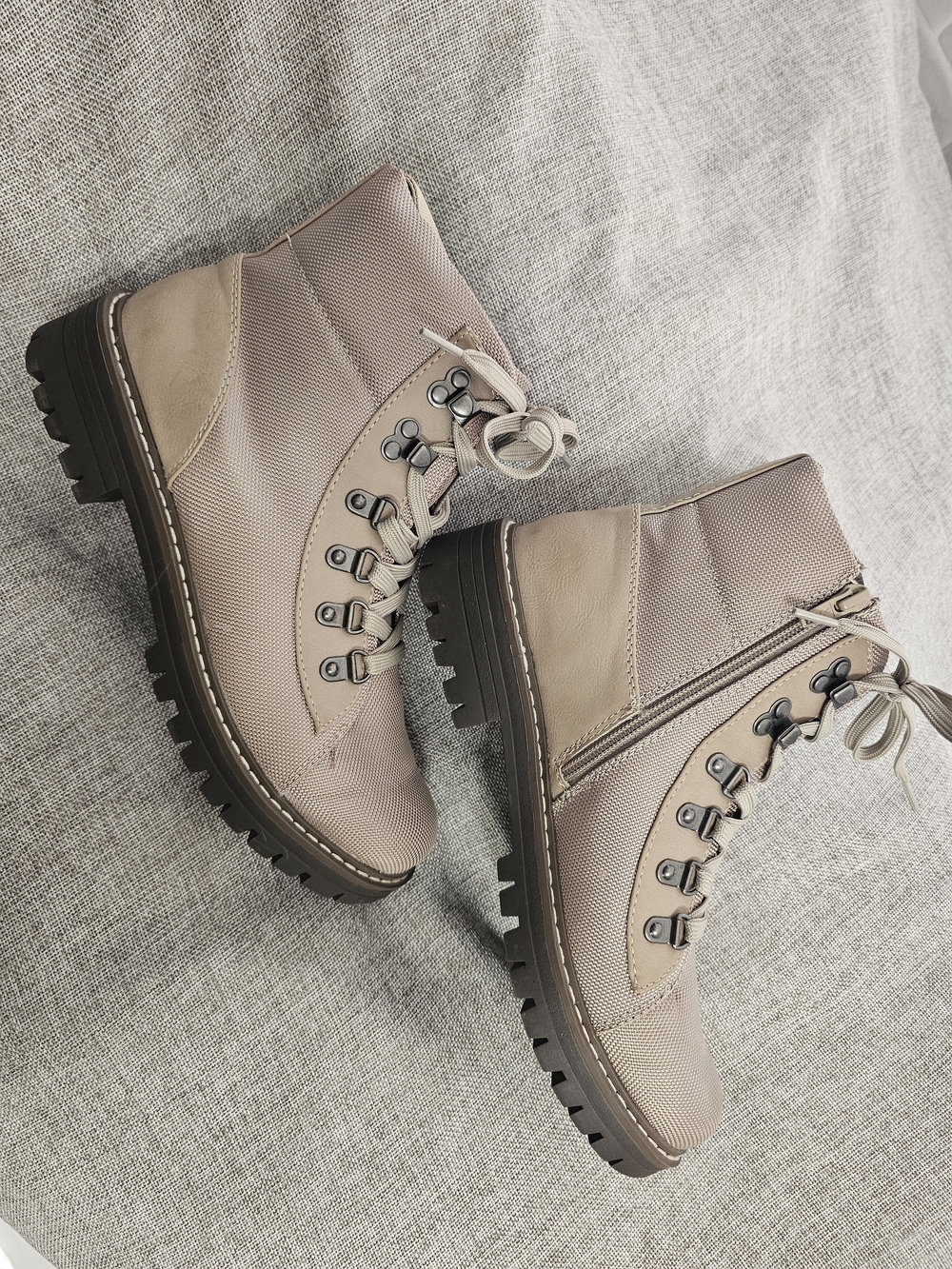 Cliffs by WHITE MOUNTAIN Taupe Lace-Up Rugged Ankle Boots